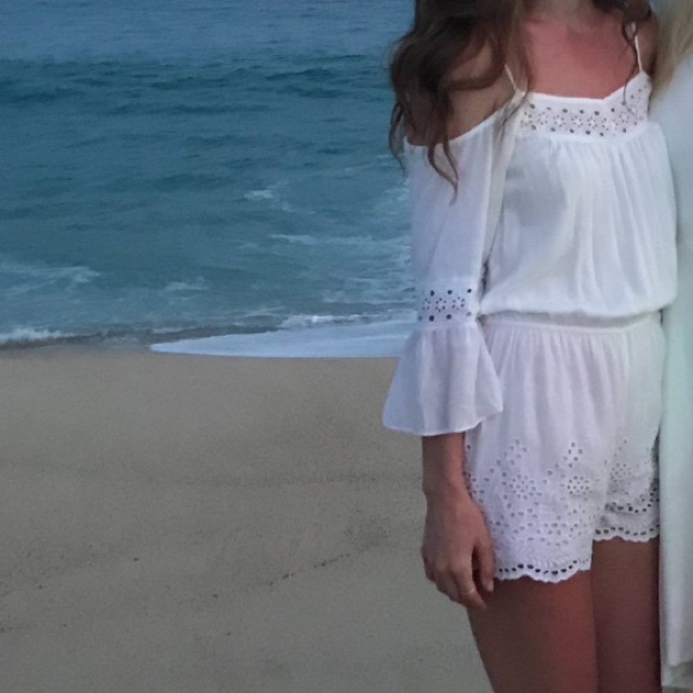 American Eagle White Romper - Size S
